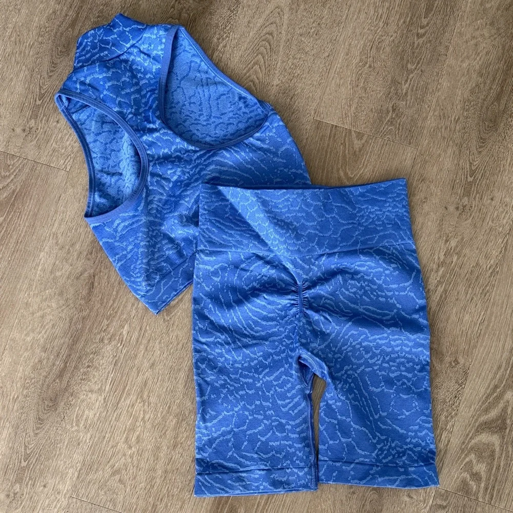 Gymshark biker Set - Picture 2 of 2